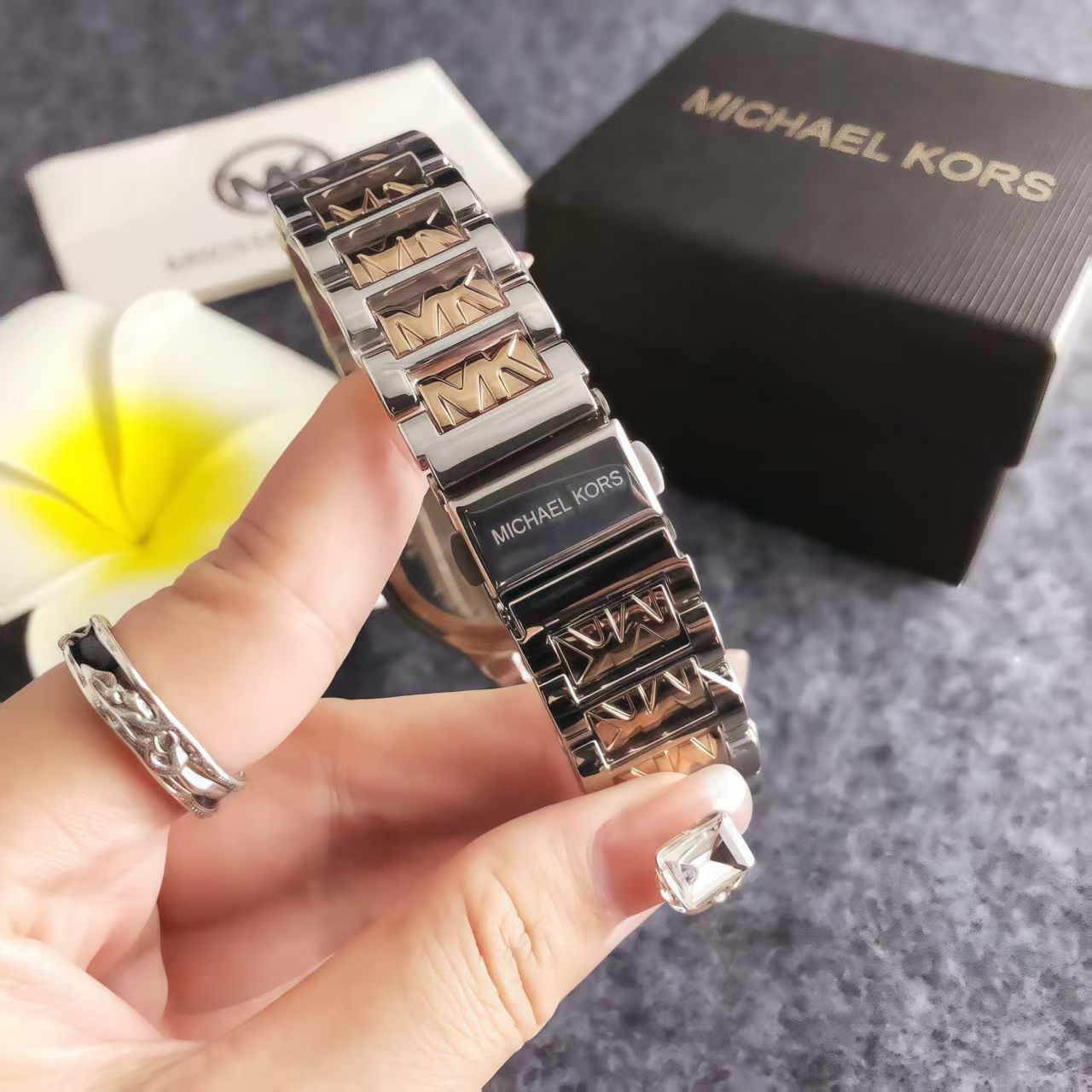 Bolsa de Relógio Feminina Mich - Luxury Bags Michael Kors avaliação e preço