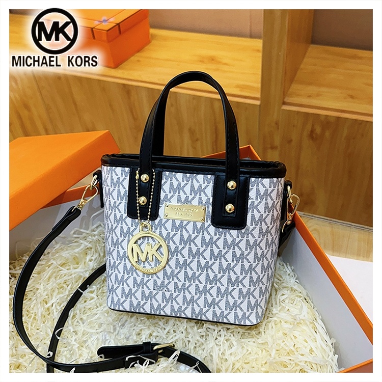 Bolsa Transversal Versátil e C - Luxury Bags Michael Kors avaliação e preço