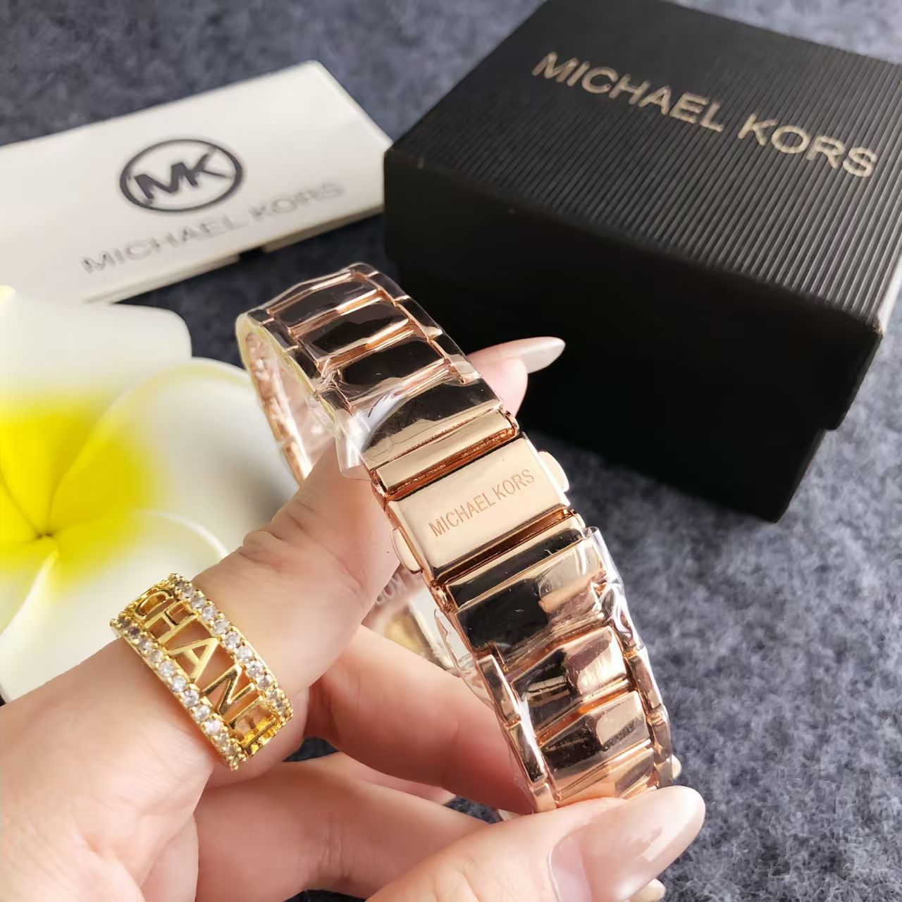 Relógio e Carteira Feminina Mi - Luxury Bags Michael Kors avaliação e preço