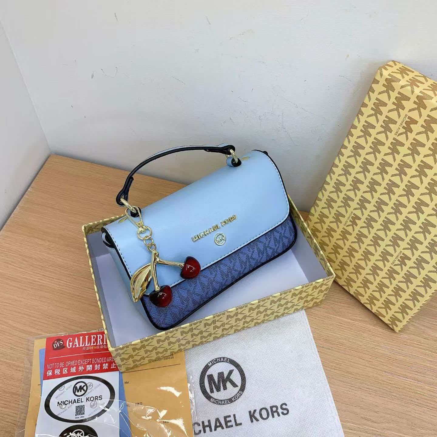 Bolsa de Ombro de Designer de  - Luxury Bags Michael Kors avaliação e preço