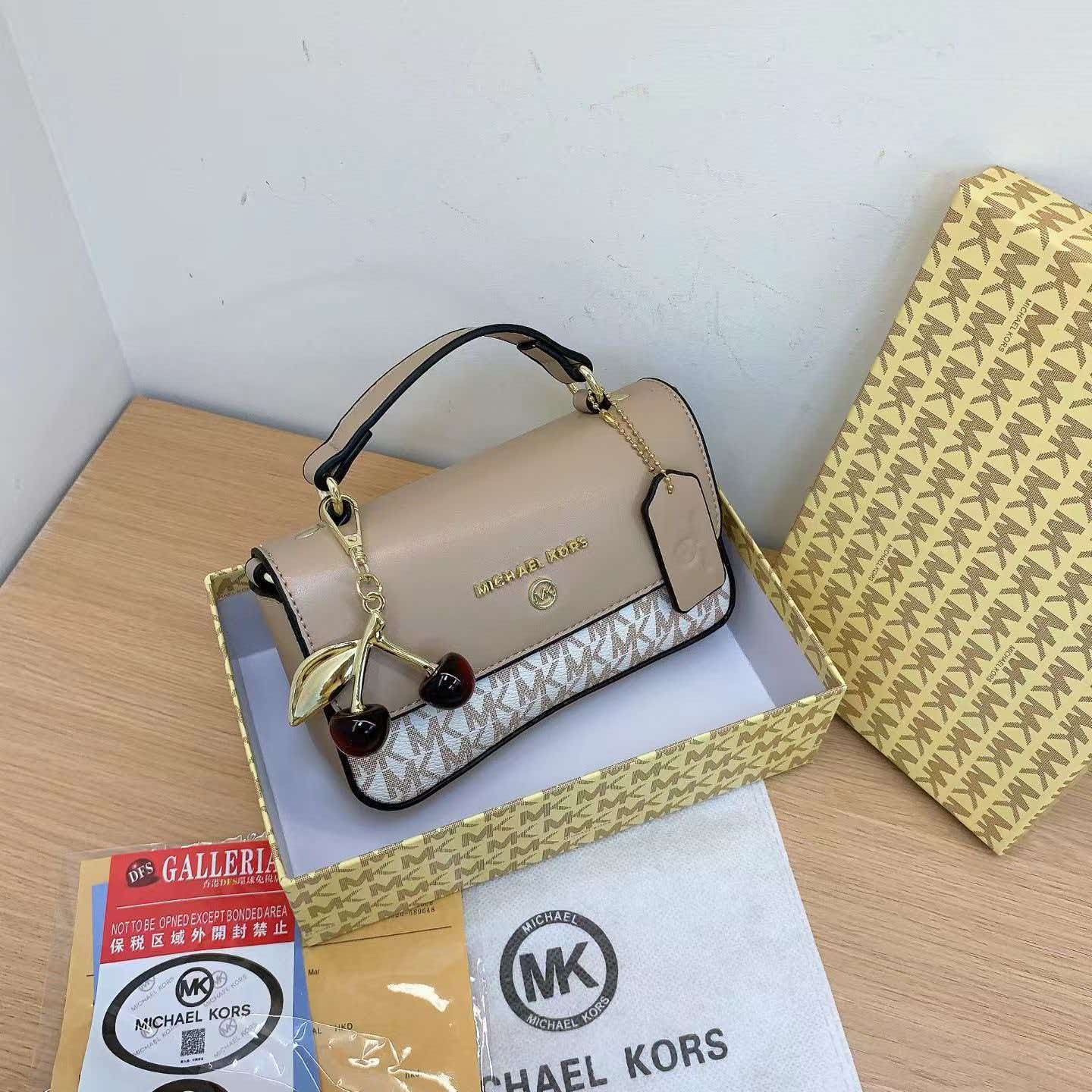 Bolsa de Ombro de Designer de  - Luxury Bags Michael Kors avaliação e preço